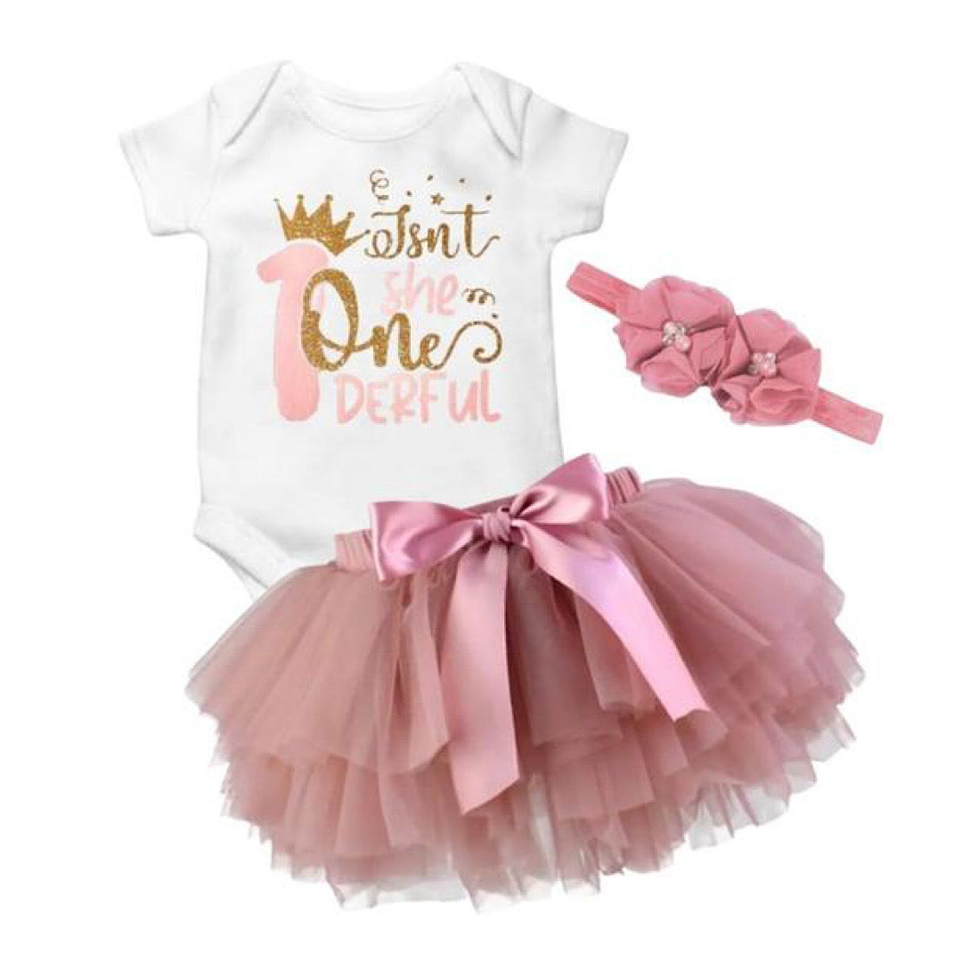Isn’t She Onederful First Birthday Set - Lullaby Lane Designs