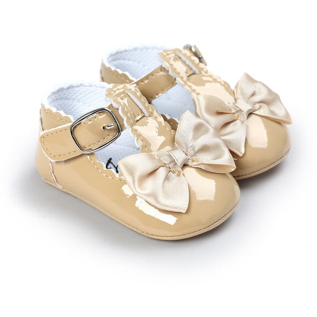 Pearl Bowknot Strap Moccasins